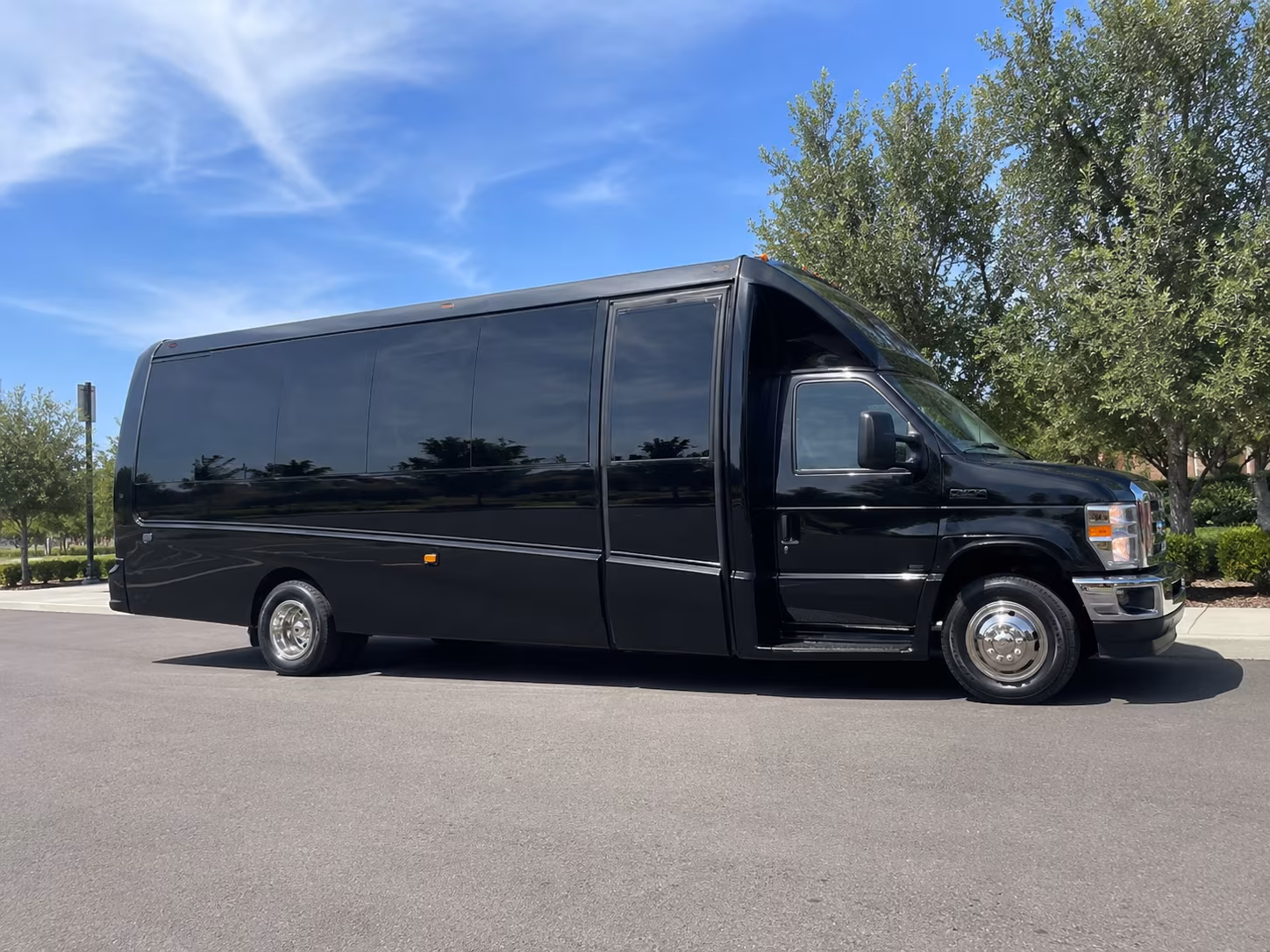 brentwoodcharterbuscompany com is ready to help with bachelorette and birthday wine tours