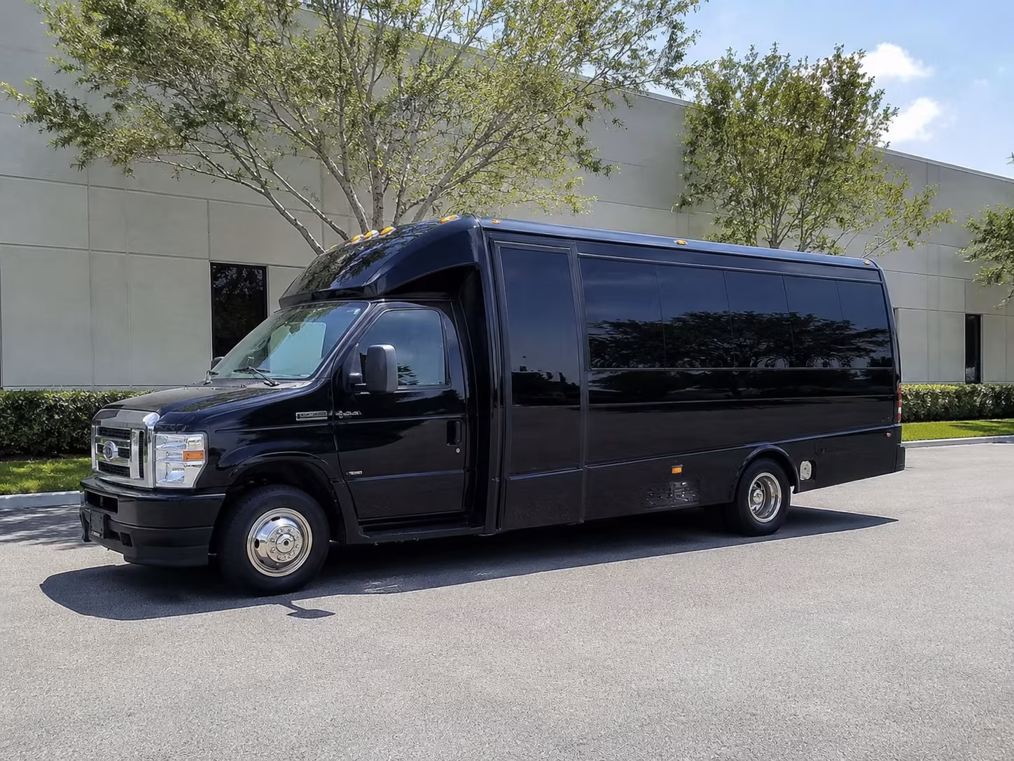 call today and compare wine tour buses for brentwood in under a minute
