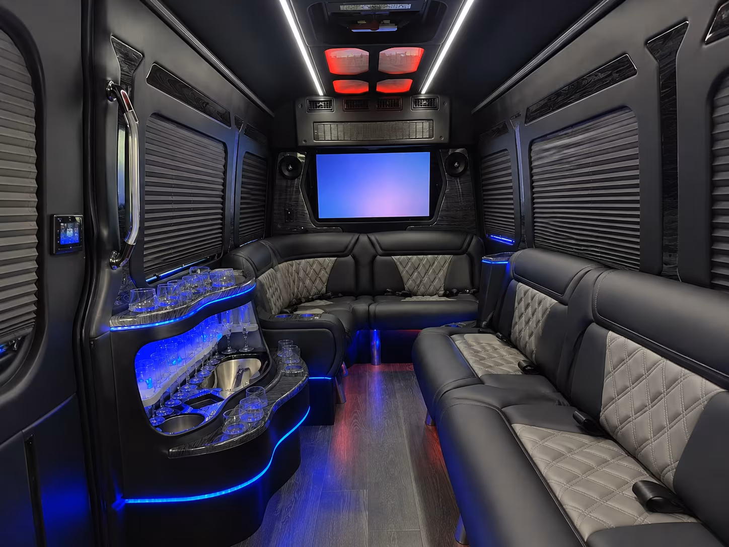 call today and lock in your brentwood prom bus before the date is gone