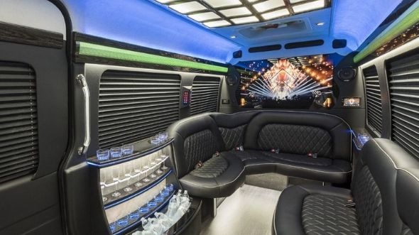 brentwood sprinter limo rental rental